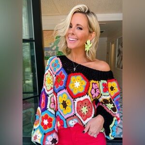 En Creme Multicolor Off-the-Shoulder Sweater